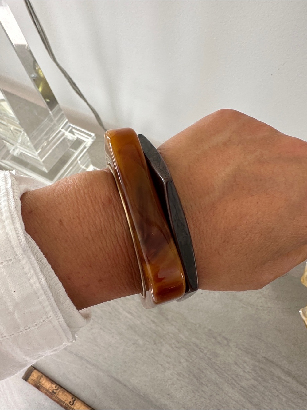 Bakelite Bangle - Picture 3 of 8